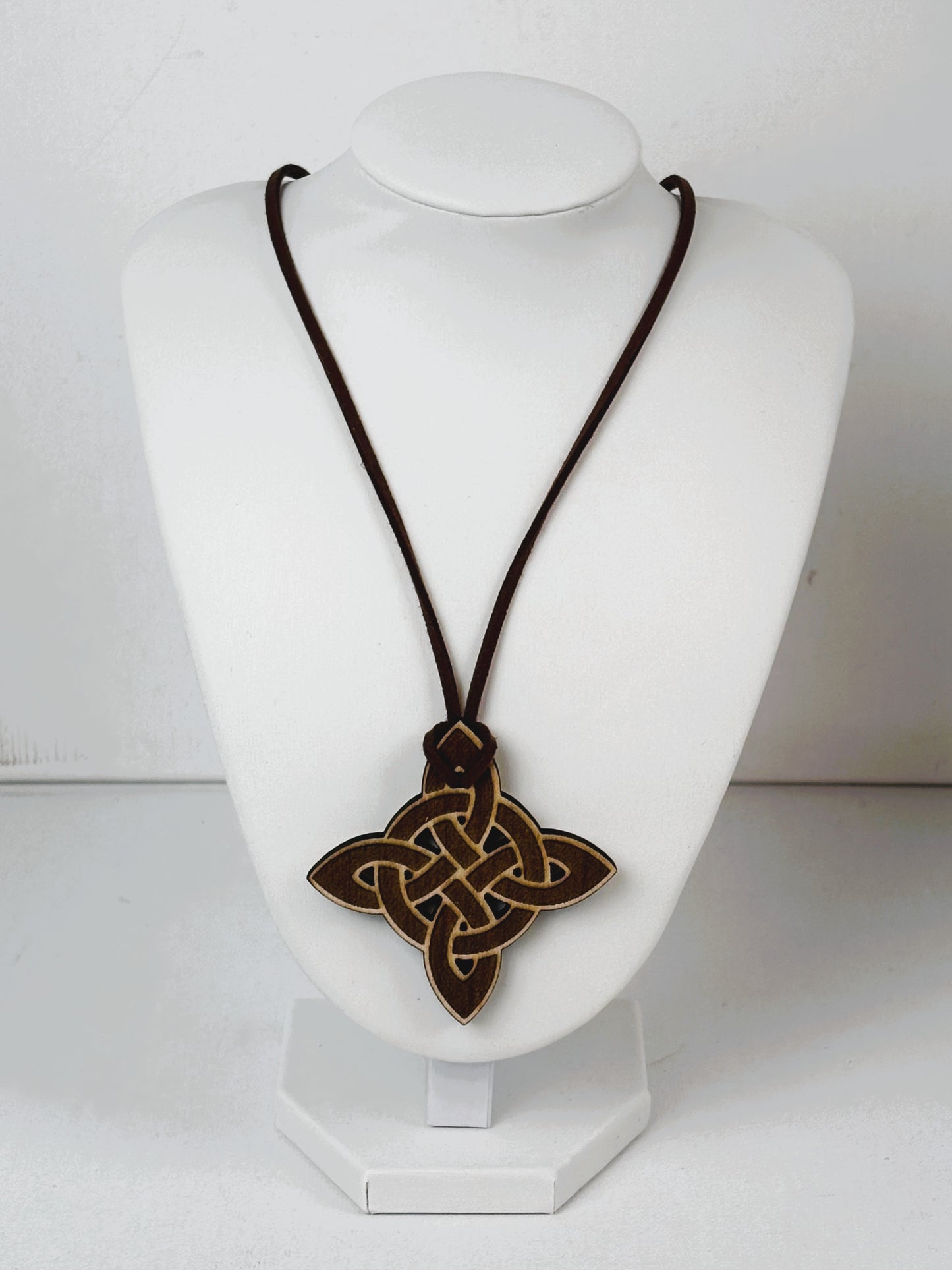 Halskette "Witchs Knot"